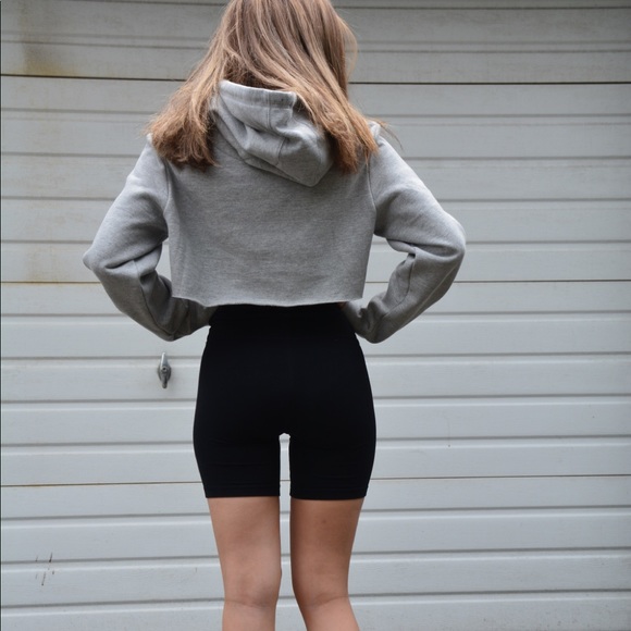 Eazy Duz It Crop Hoodie - Picture 5 of 5